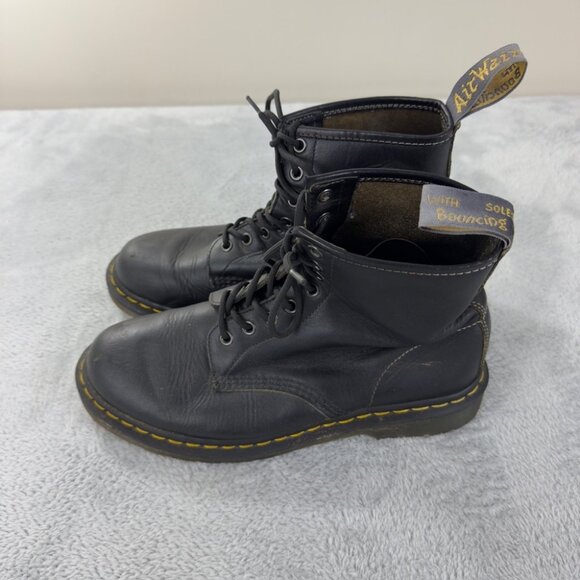 Black Leather Boots - Picture 9 of 15